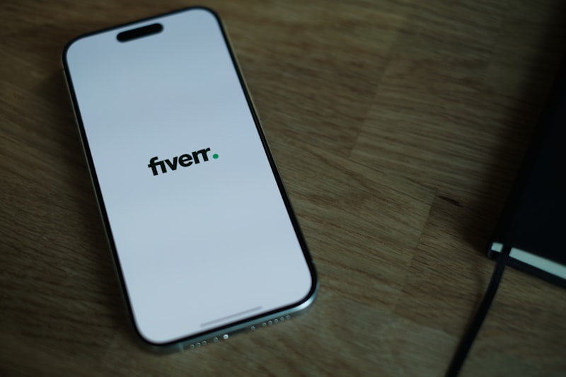 How to Build a High-Converting Fiverr Gig That Stands Out in a Crowded Marketplace